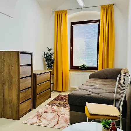 Hugo Apartmán *